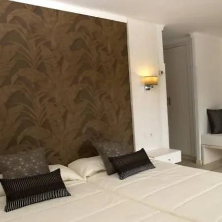 Miquel 3* L'Escala