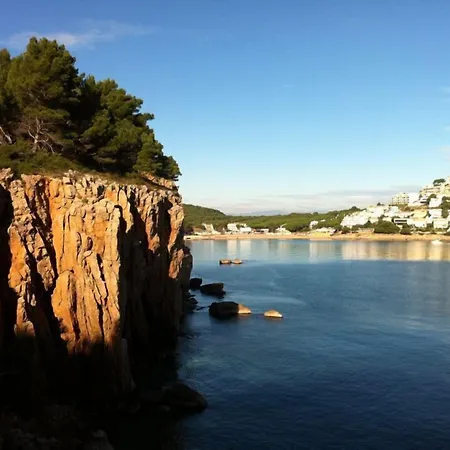 Miquel Hotel