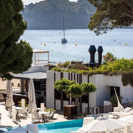 Miquel Hotell L' Escala