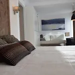 Miquel 3* L' Escala