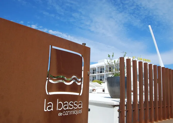 Miquel 3* L' Escala